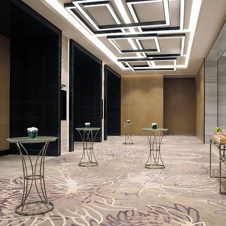 郑州航空港万怡酒店 外观 照片